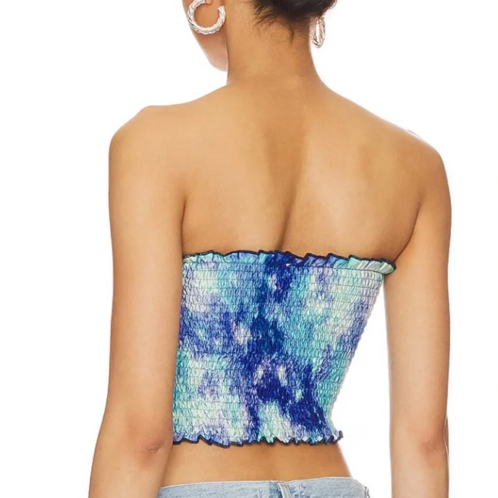 MORE TO COME ❤️‍🔥 SAVANA TIE DYE BLUE TOP NWT SIZE SMALL - Picture 3 of 8